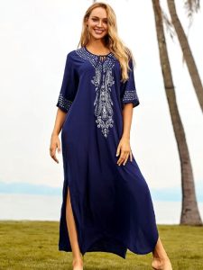 Djellaba bleue Amina, élégante et traditionnelle