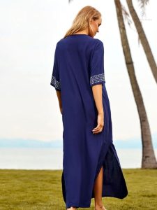 Vêtement marocain Amina, couleur bleue vibrante
