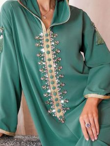 Djellaba Émeraude, une pièce unique et raffinée