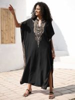 Vêtement culturel marocain, djellaba Layana stylée