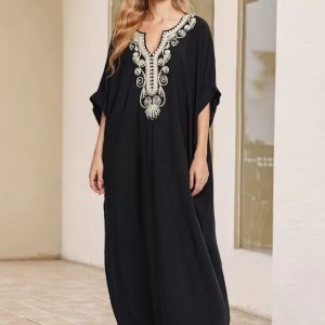 Djellaba marocaine noire Jasmine pour un style élégant