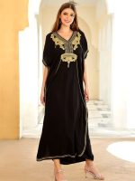 Vêtement marocain noir, design classique et raffiné