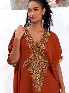 Djellaba traditionnelle marocaine en couleur orange