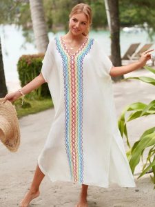 Modèle de djellaba Perle des Oasis, style authentique et raffiné