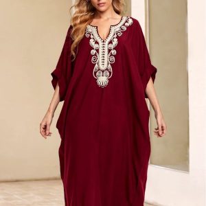 Vêtement marocain rouge pour une allure chic et décontractée