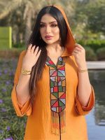 Djellaba marocaine, design Soleil Saharien, couleur chaude et tendance