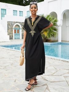 Sultane des Kasbahs, élégante djellaba marocaine