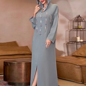 Djellaba grise en tissu marocain authentique