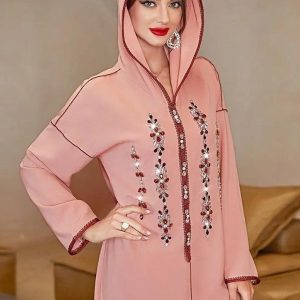 Vêtement traditionnel marocain en teinte douce
