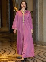 Djellaba marocaine en couleur rose sable