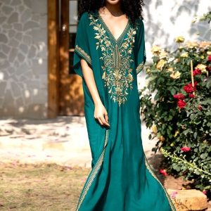 Djellaba Amina, vêtement marocain au style moderne