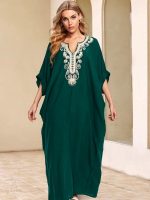 Vêtement traditionnel marocain en vert