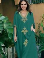 Vêtement traditionnel marocain en vert