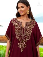Vêtement marocain Yasmina, couleur violet attrayante