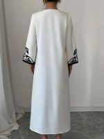 Mode orientale, djellaba Zénith au design raffiné