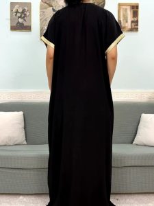 Djellaba en coton pour femme, coupe moderne et intemporelle