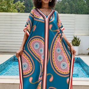 Djellaba Amina, vêtement féminin inspiré de la culture andalouse