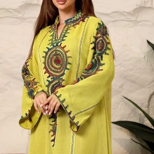 Djellaba femme brodée marocaine jaune à col rond