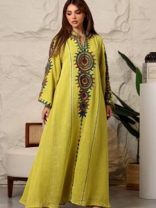 Djellaba jaune avec broderies pour femme, style marocain
