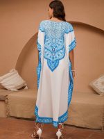 Djellaba femme, modèle Dalila avec design raffiné et chic