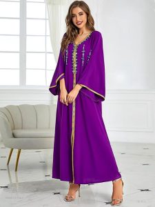 Djellaba femme marocaine violette avec motifs de diamants
