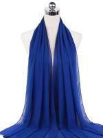 Hijab en mousseline bleu saphir élégant