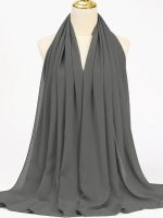 Hijab gris profond élégant et polyvalent
