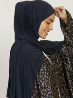 Jersey hijab dans une teinte bleu marine classique