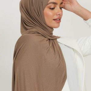 Hijab jersey doux couleur Café au Lait pour un look élégant