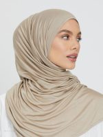 Accessoire mode : hijab jersey doux en nude