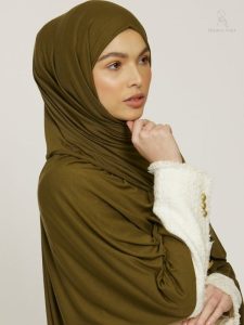 Hijab Olive, style élégant et confortable