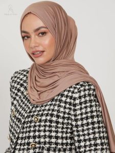 Hijab jersey premium en couleur taupe