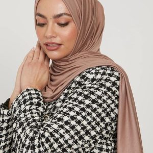 Hijab taupe en jersey de haute qualité