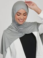 Accessoire mode : hijab en vert pierre
