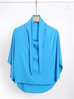 Hijab long bleu ciel pour un style élégant et moderne