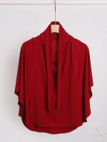 Hijab long rouge en tissu léger et fluide