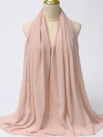 Hijab élégant en teinte Rose Lait pour un look raffiné
