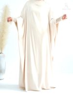 Jilbab beige, vêtement modeste pour un look raffiné et contemporain