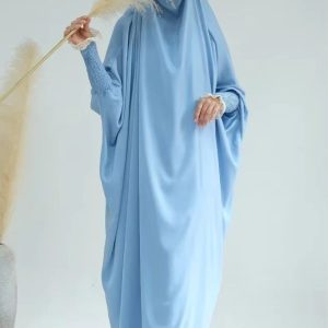 Jilbab 1 pièce en bleu clair, élégant et confortable