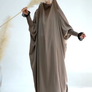 Jilbab unisexe khaki, idéal pour un style décontracté