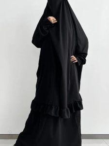 Jilbab deux pièces en noir, style classique et intemporel