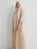 Jilbab beige confortable, adapté à toutes les saisons