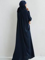Jilbab bleu, accessoire tendance pour une tenue chic