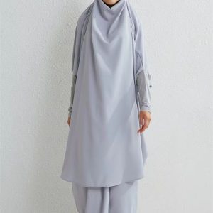 Jilbab Bleu Ciel élégant et léger pour un look moderne