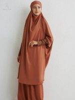 Jilbab couleur caramel, idéal pour toutes les occasions