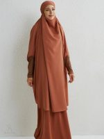 Modèle de jilbab Caramel, parfait pour une tenue quotidienne