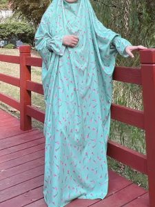 Jilbab de prière à motifs Azur, élégant et stylé