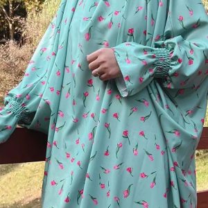 Jilbab Azur avec motifs raffinés pour les prières