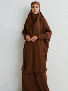 Jilbab marron avec coupe fluide et confortable