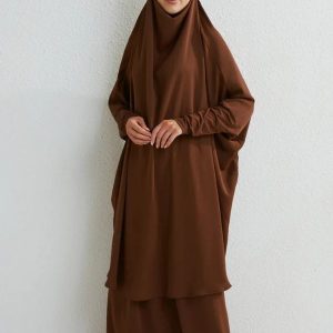 Jilbab marron avec coupe fluide et confortable